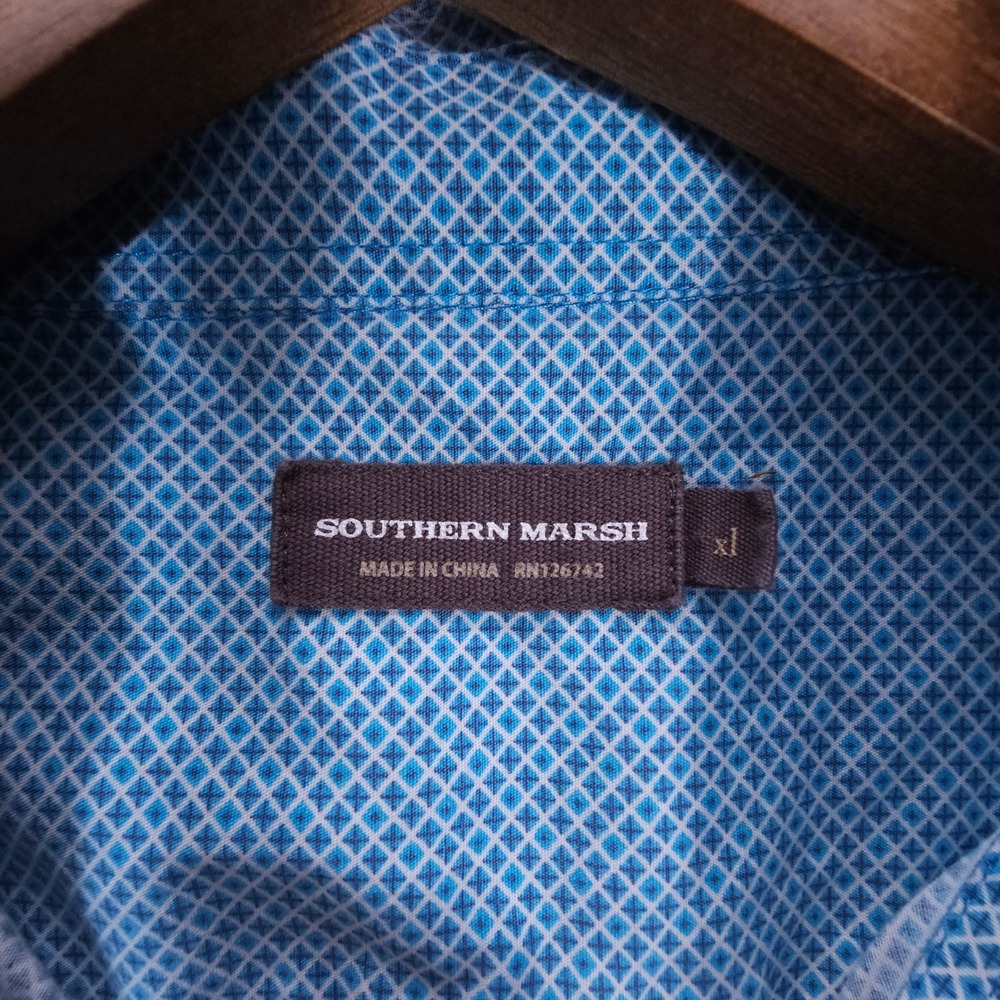 Southern Marsh Shirt Mens XL Blue White Geometric Short Sleeve Button‎ Down Prep - Picture 4 of 7
